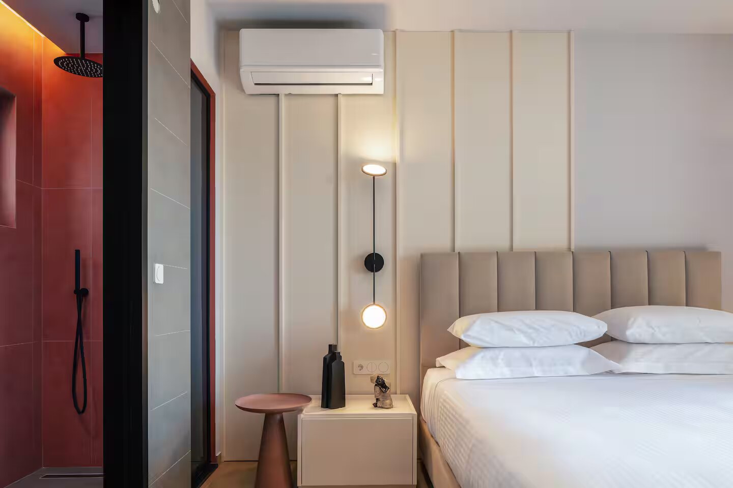 Single bed shared room